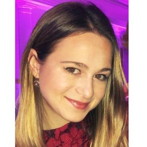 Meet your Posher, Carmella